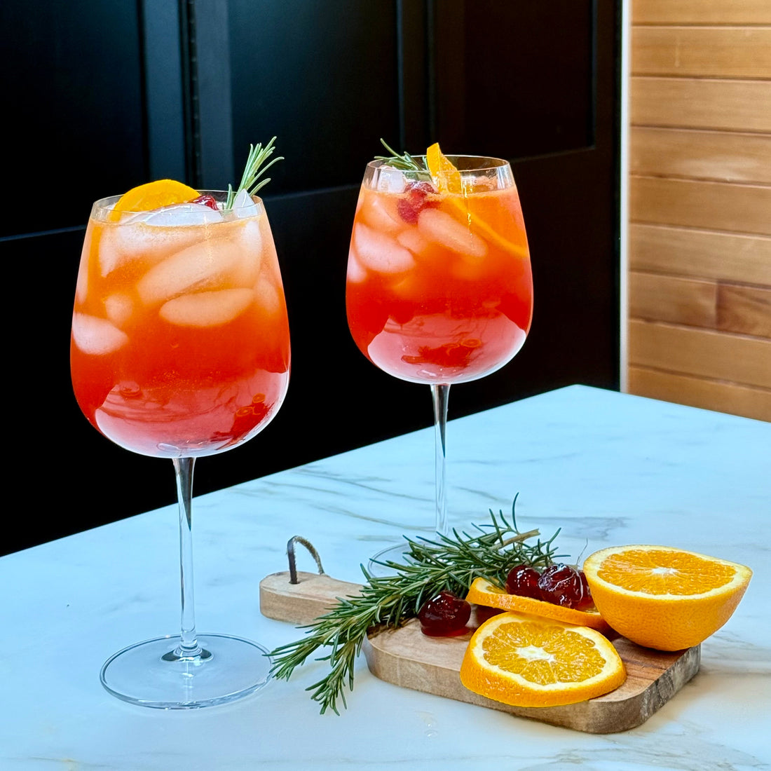 CHRISTMAS: Cranberry Aperol Spritz